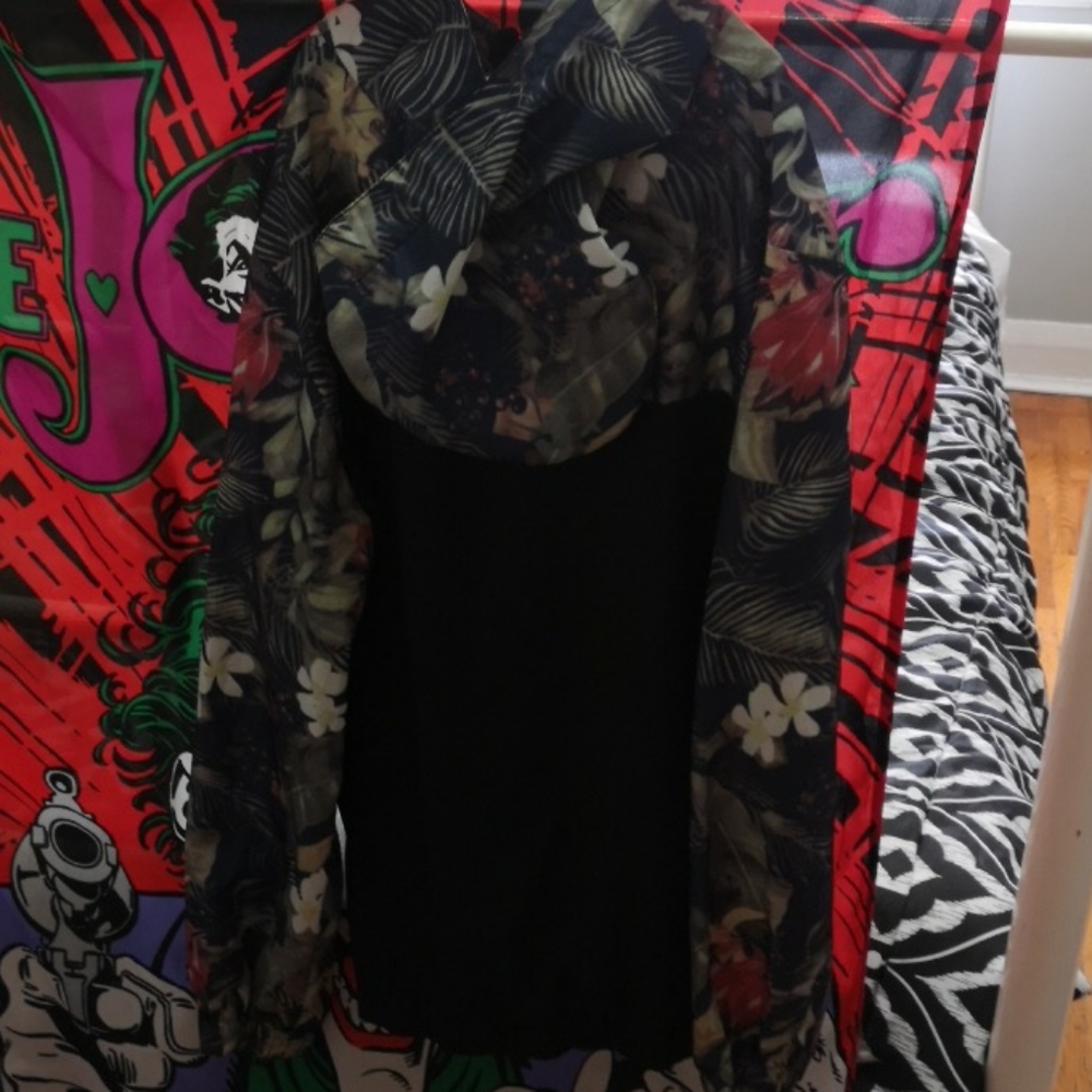 Windbreaker - Picture 2 of 2